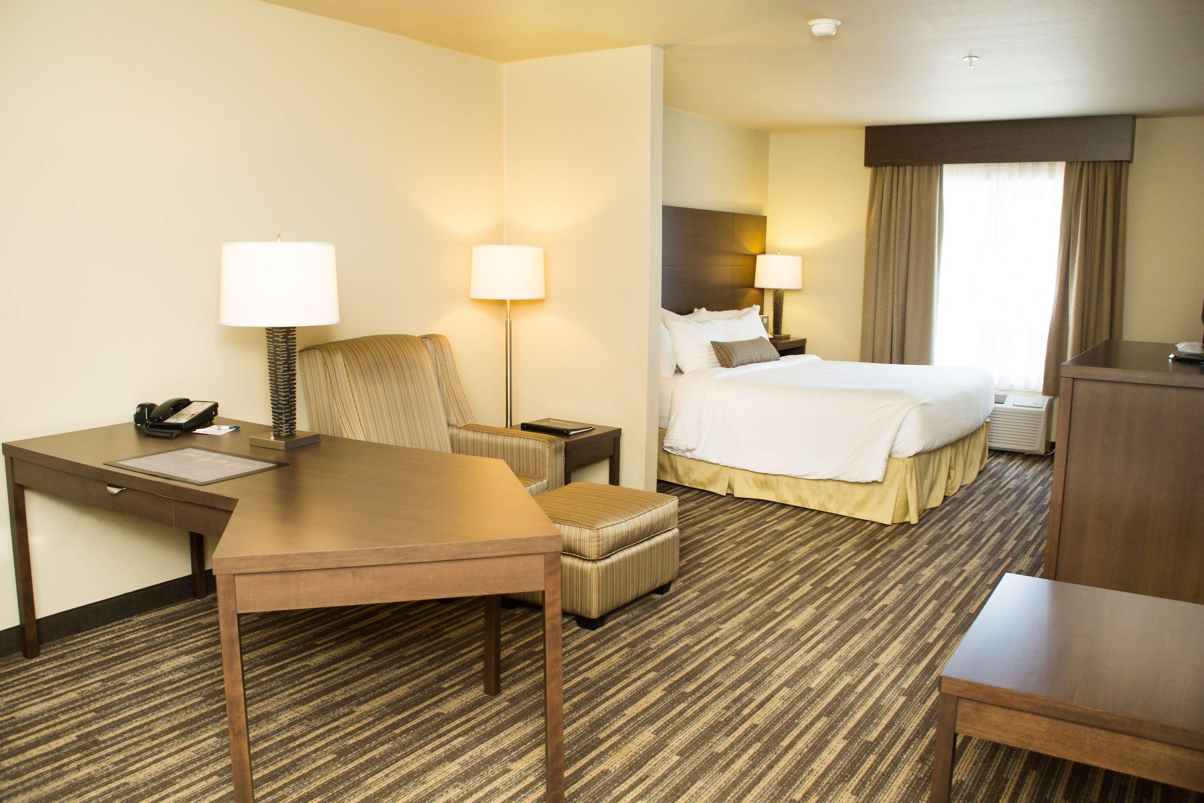 Best Western Plus Dartmouth Hotel & Suites Extérieur photo