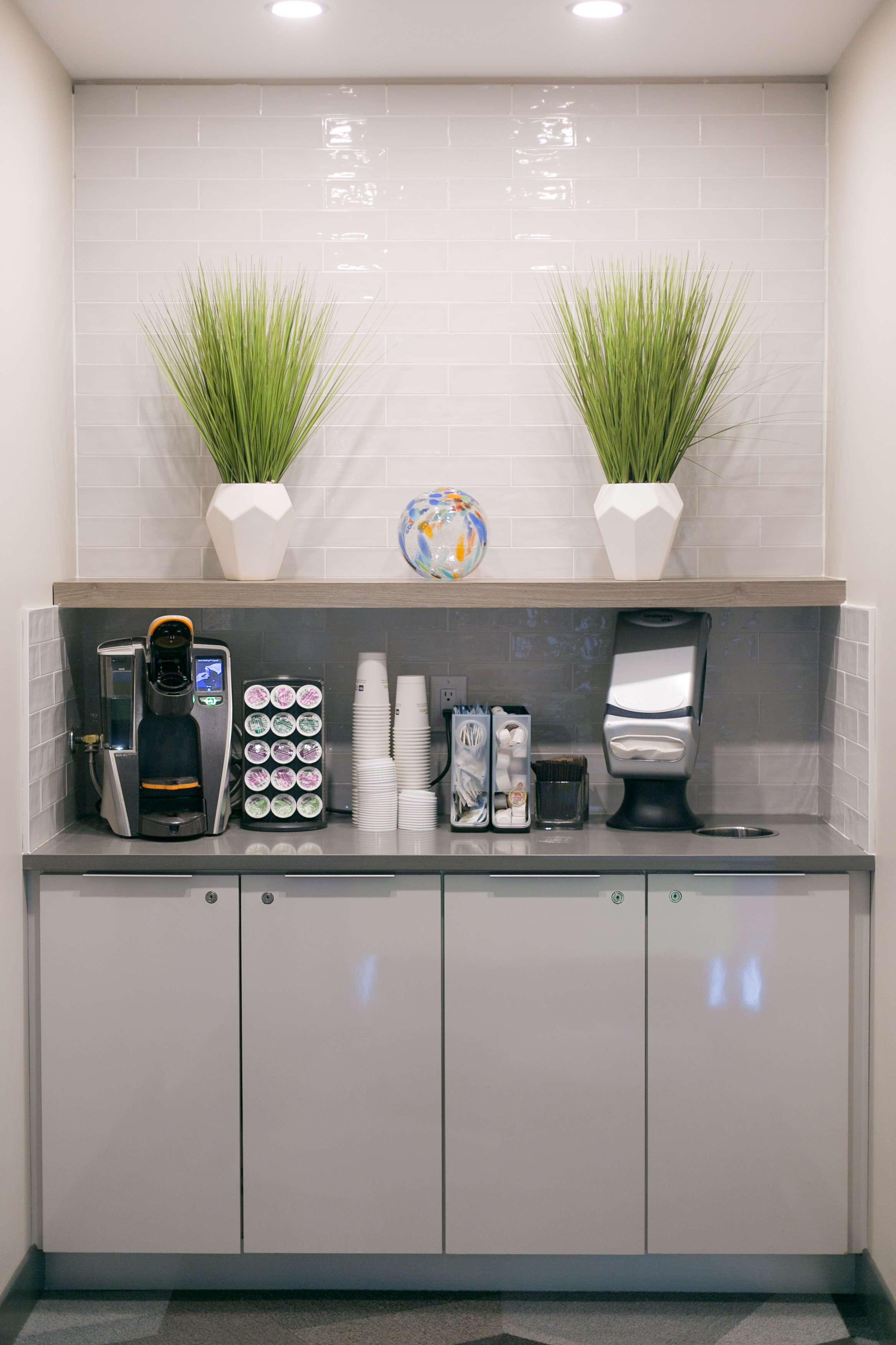 Best Western Plus Dartmouth Hotel & Suites Extérieur photo