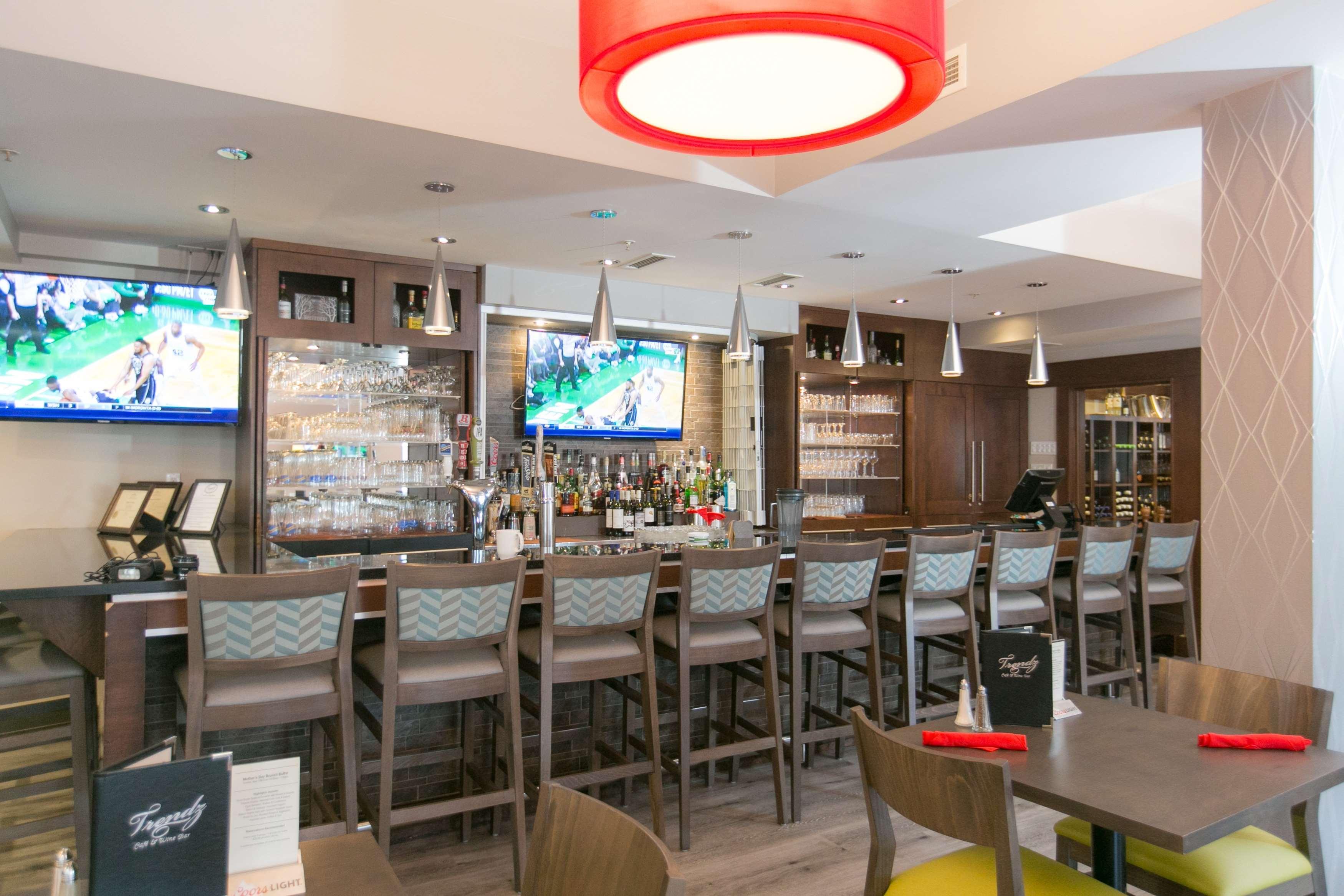 Best Western Plus Dartmouth Hotel & Suites Extérieur photo