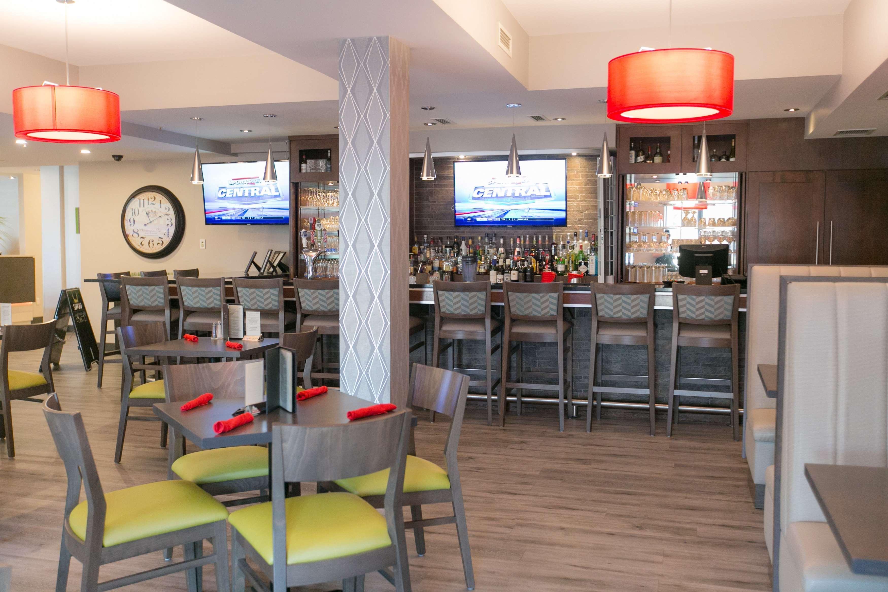 Best Western Plus Dartmouth Hotel & Suites Extérieur photo