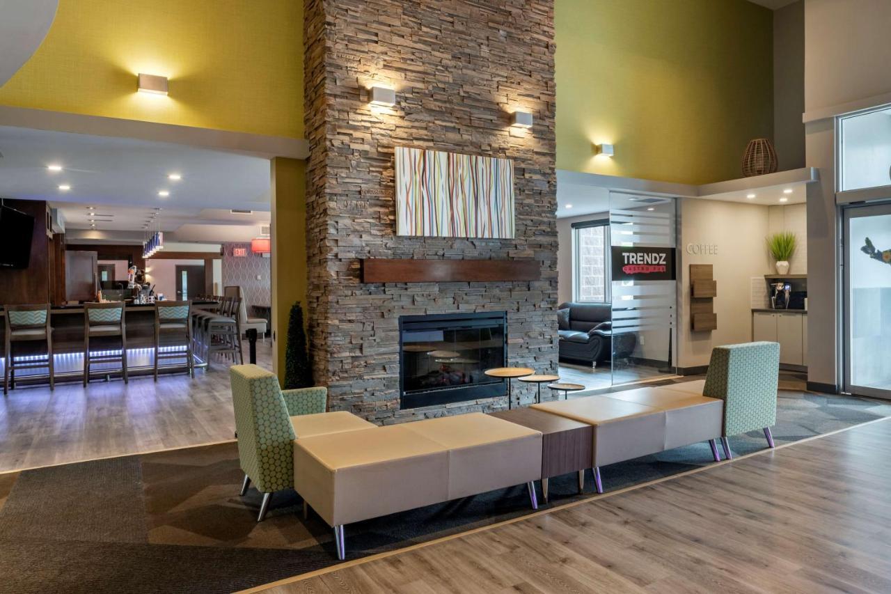 Best Western Plus Dartmouth Hotel & Suites Extérieur photo