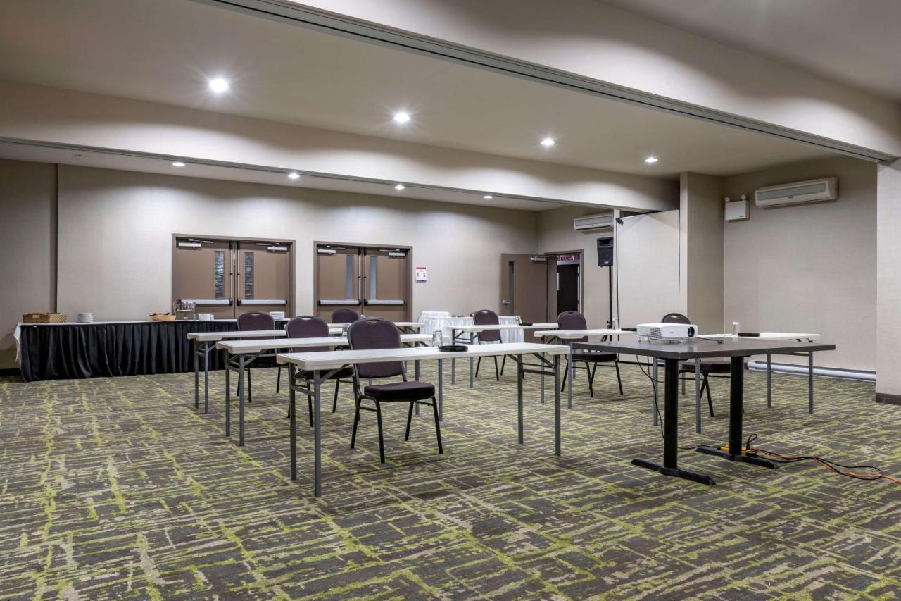 Best Western Plus Dartmouth Hotel & Suites Extérieur photo