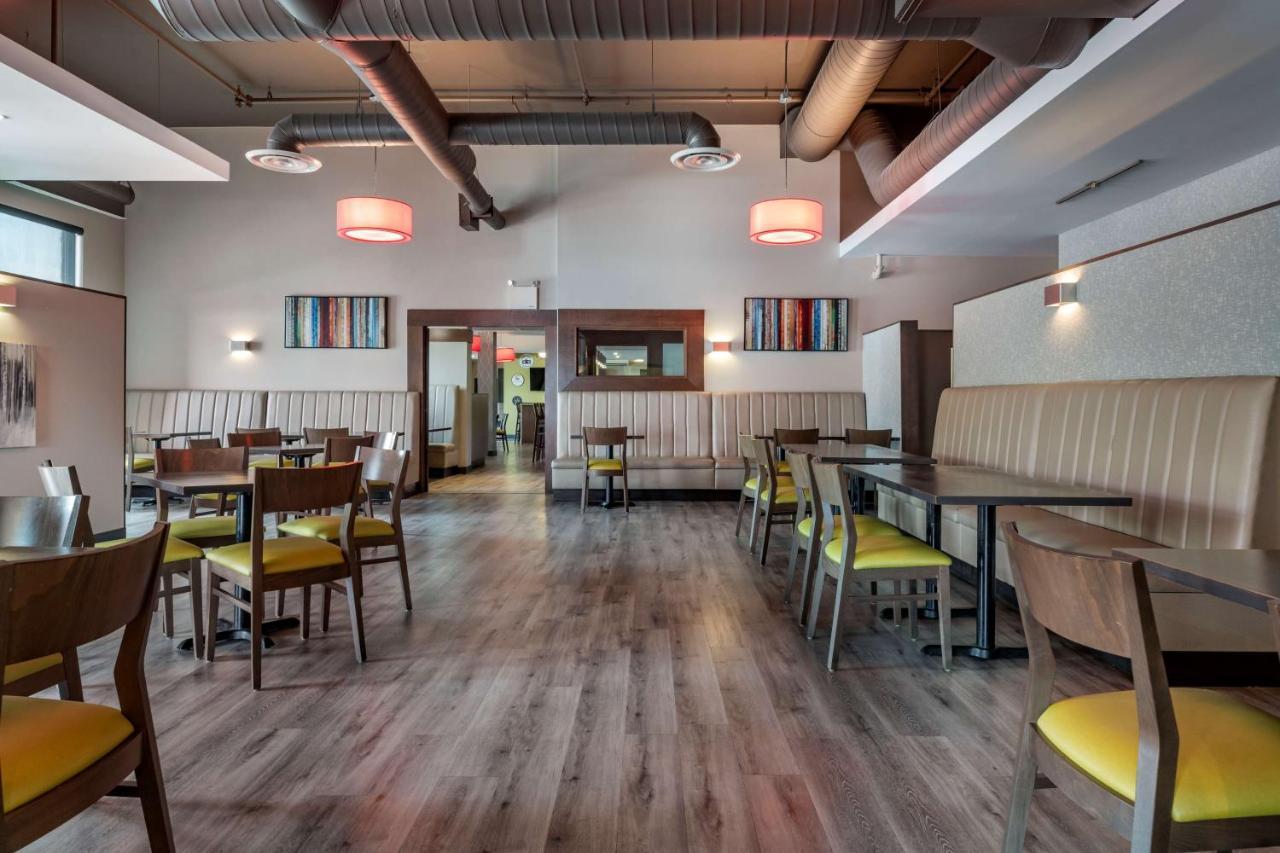 Best Western Plus Dartmouth Hotel & Suites Extérieur photo