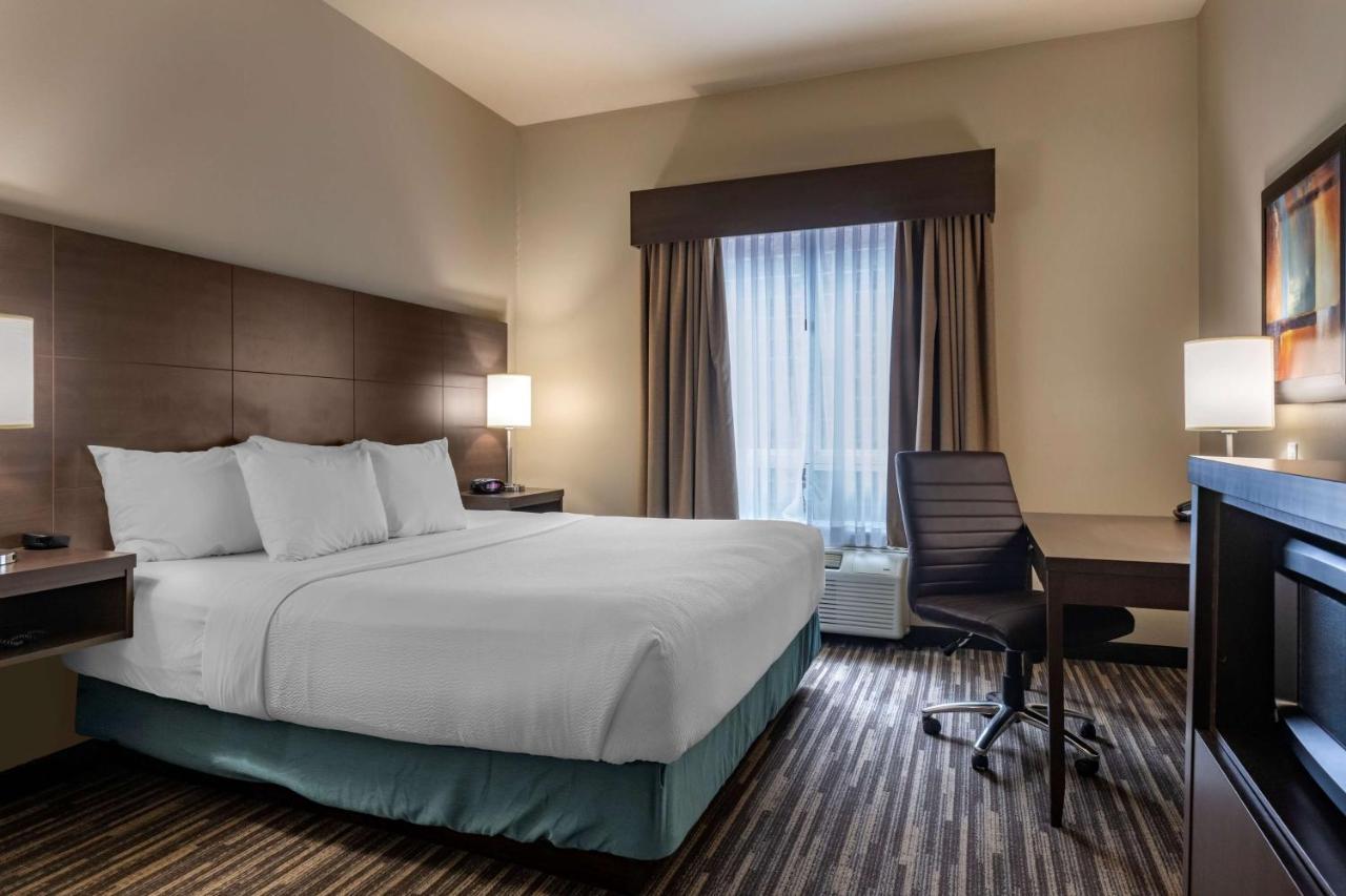 Best Western Plus Dartmouth Hotel & Suites Extérieur photo