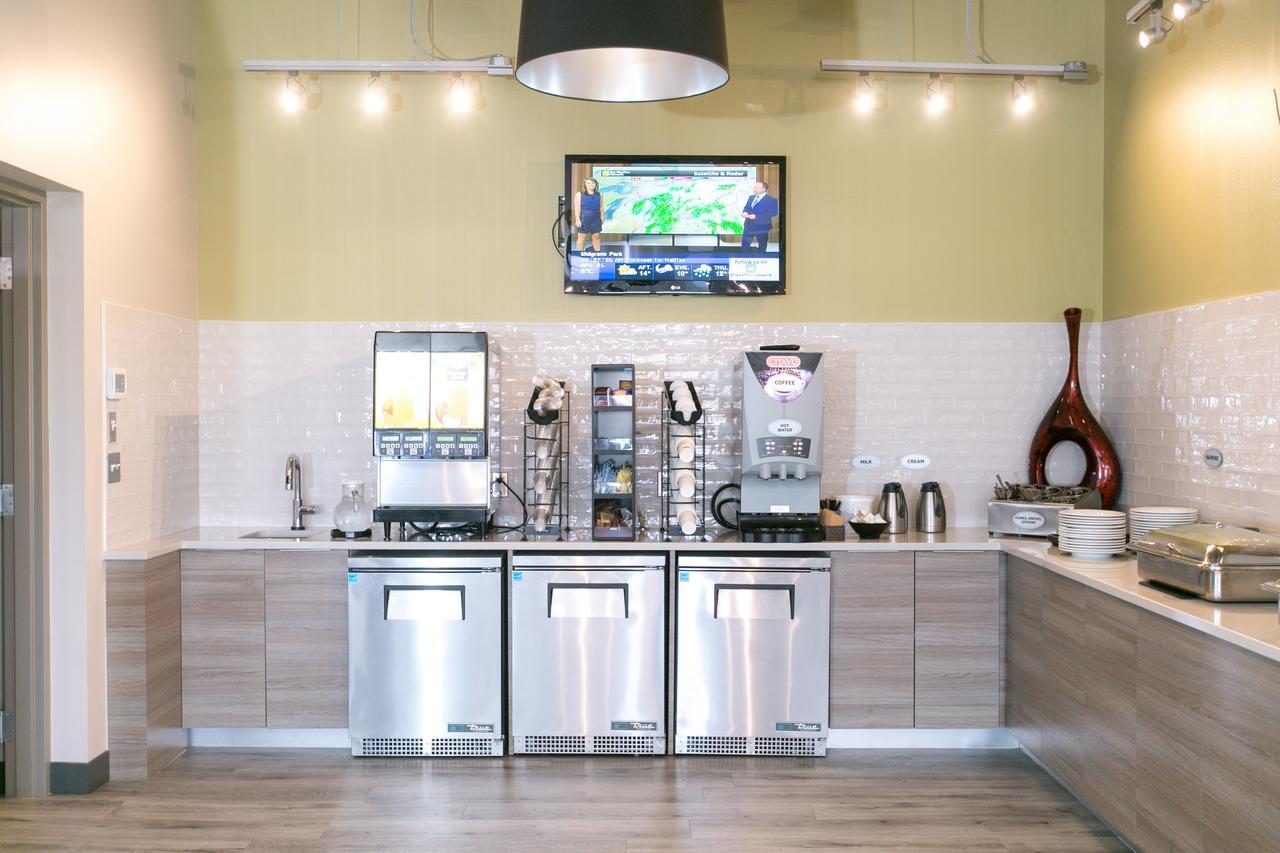 Best Western Plus Dartmouth Hotel & Suites Extérieur photo